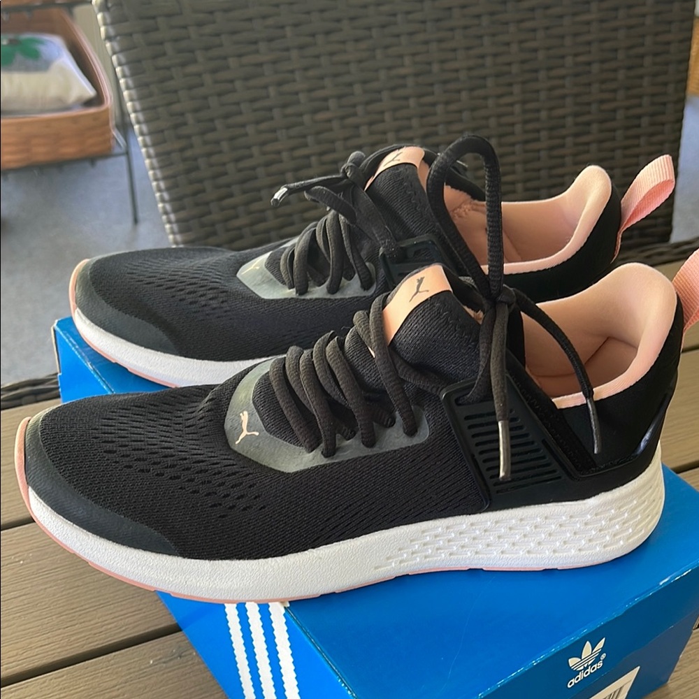 PUMA Black and Pink Running Shoes